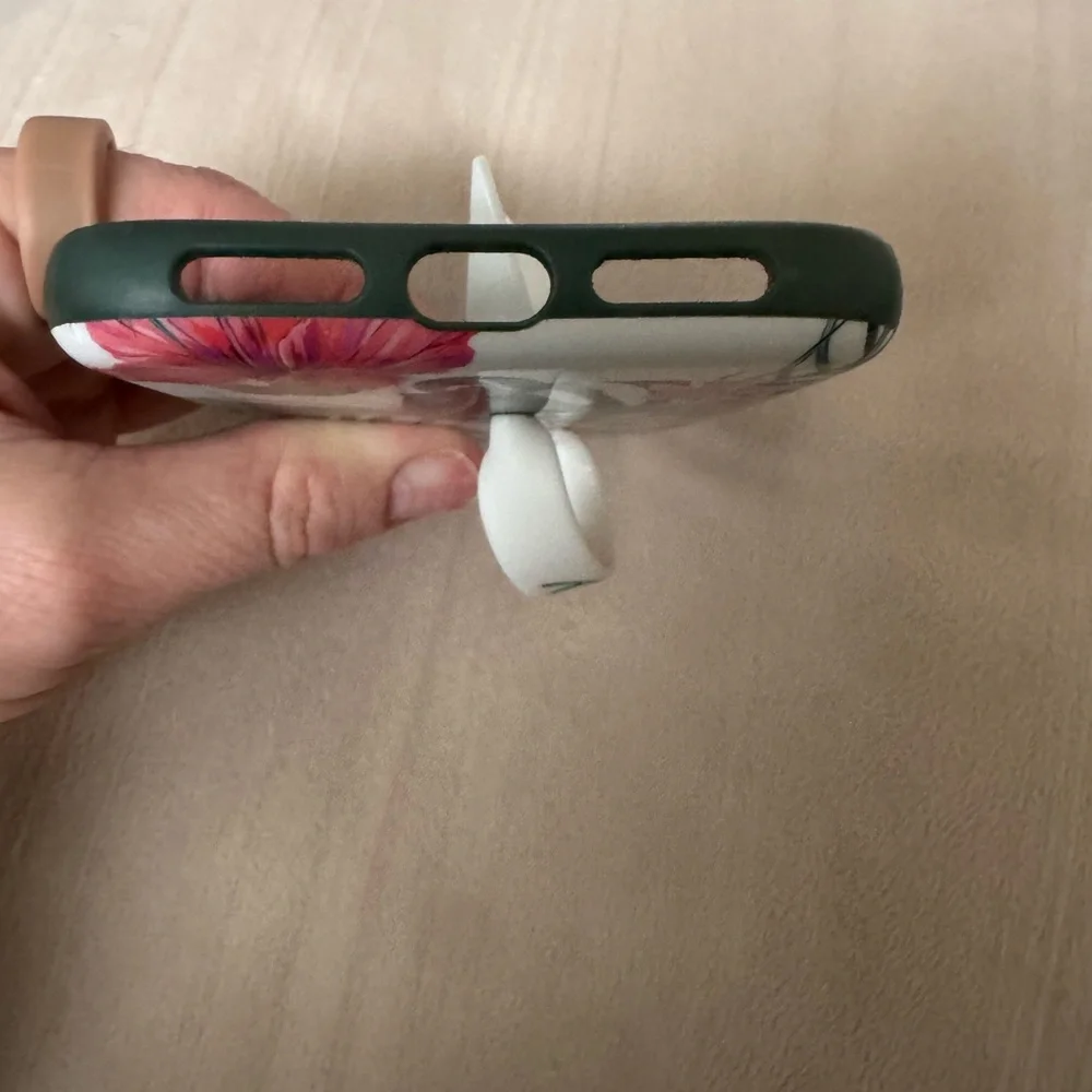 Loopy IPhone 11/XR case Hibiscus  Great condition